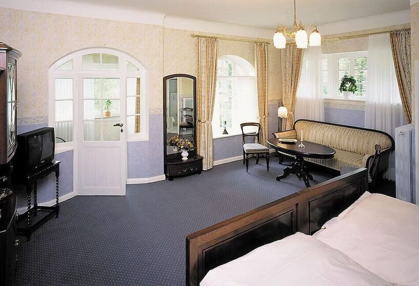 舒适型房间, Buchenhof