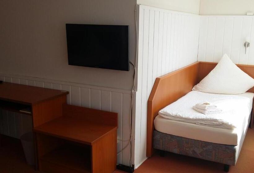 4인용 스탠다드 룸, Garni Kaiserpfalz