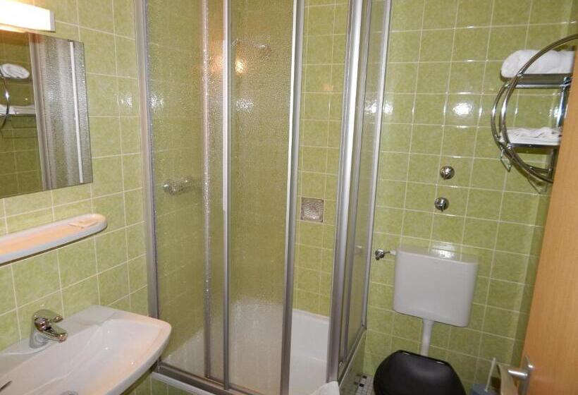 침실 1개 아파트, Jägersruh