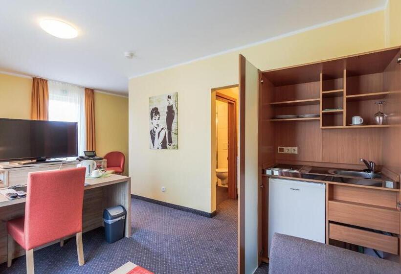 اتاق کلاس بیزنس, Kasserolle