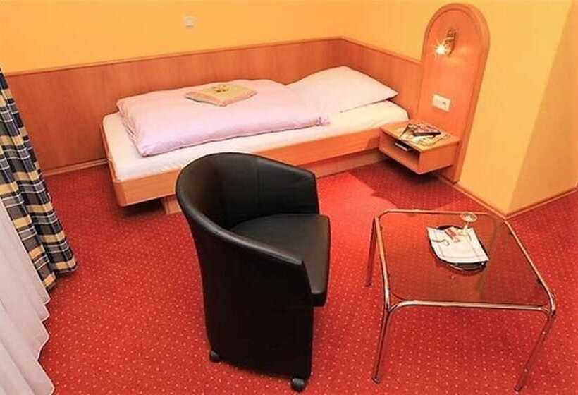 اتاق استاندارد یک نفره, Kasserolle