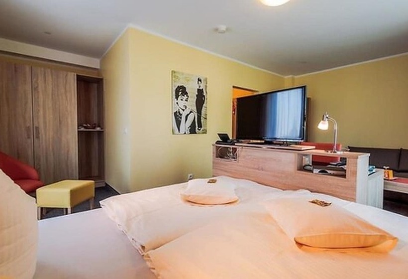 سوییت جونیور, Kasserolle