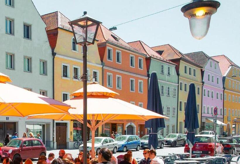 スタンダードルーム, Lux