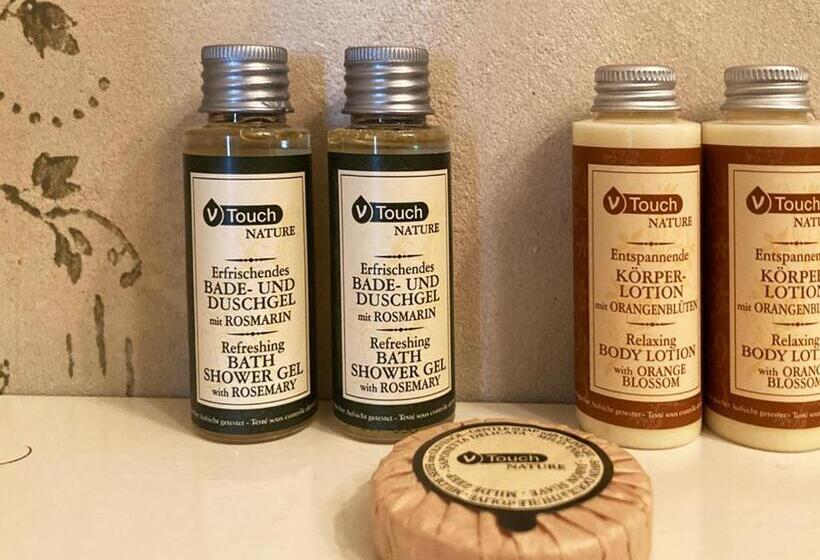 スタンダードルーム, Lux