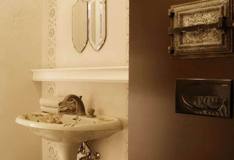 スタンダードルーム, Lux