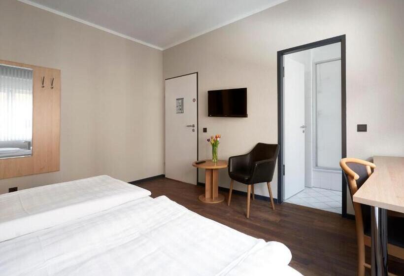 اتاق استاندارد سه نفره, Marco Polo