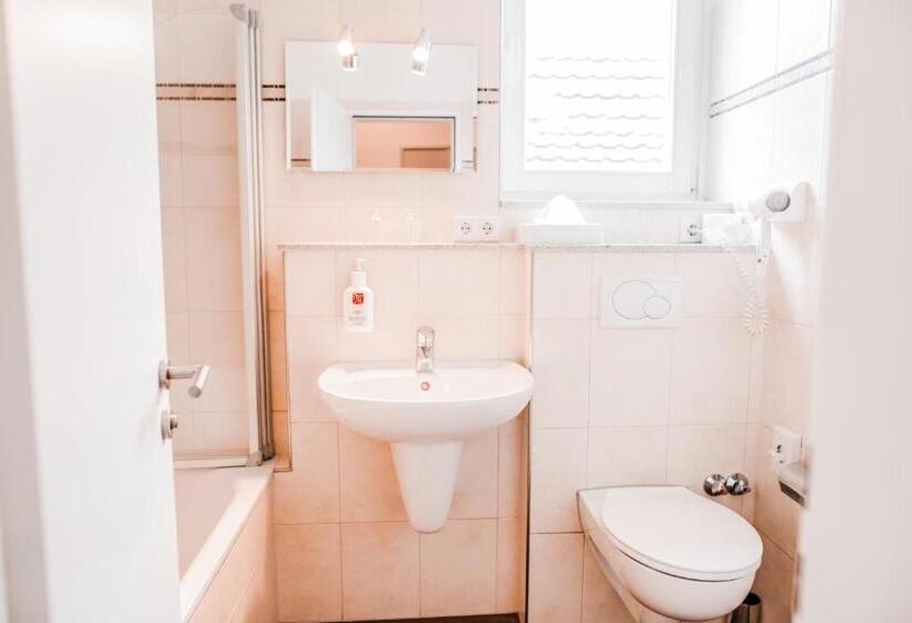 اتاق استاندارد, Martinihof