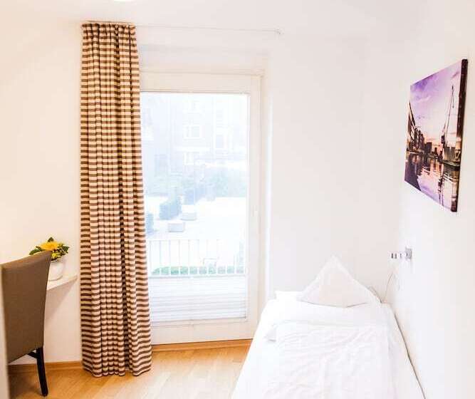 اتاق استاندارد یک نفره, Martinihof