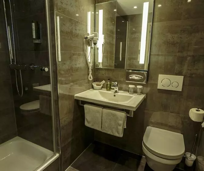 Sviitti, Parkhotel Güldene Berge