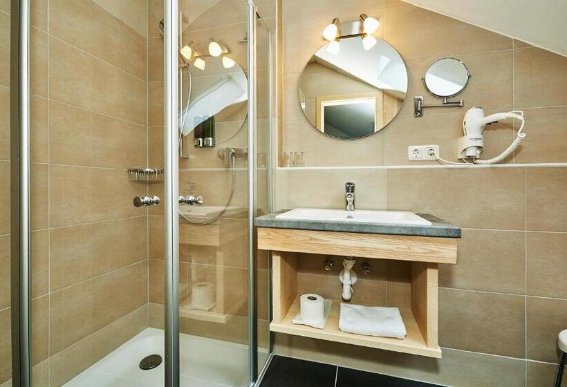 Номер Стандарт, Rupertihof