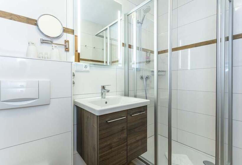 Номер Стандарт, Rupertihof