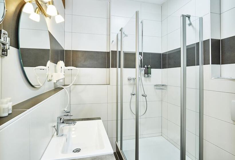 Номер Стандарт, Rupertihof