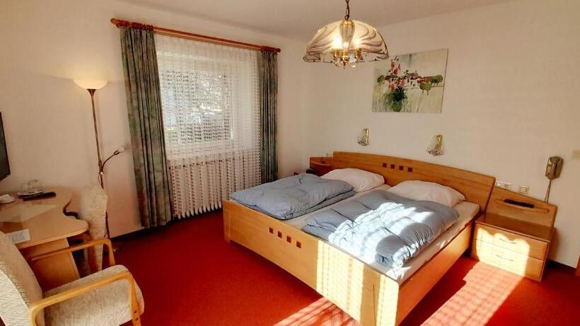 חדר סטנדרט, Seemüller