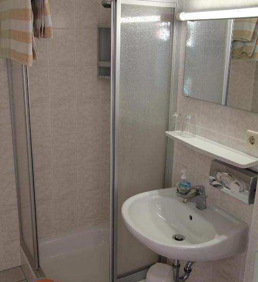 غرفة قياسية, Wehrstedter Hof