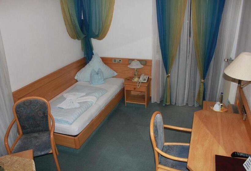 バルコニー付きシングルスタンダードルーム, Landgasthaus & Hotel Kurfer Hof