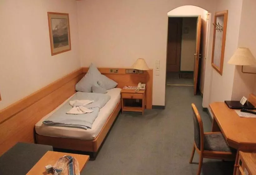 اتاق استاندارد یک تخته با بالکن, Landgasthaus & Hotel Kurfer Hof