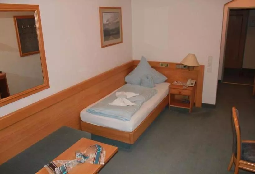 اتاق استاندارد یک تخته با بالکن, Landgasthaus & Hotel Kurfer Hof