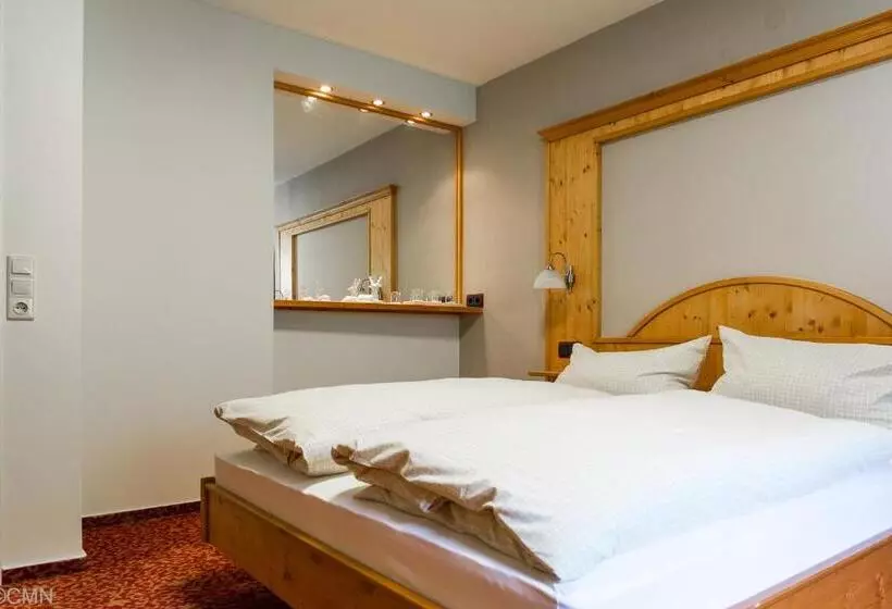 テラス付き1ベッドルームアパートメント, Landhotel Baumwipfel