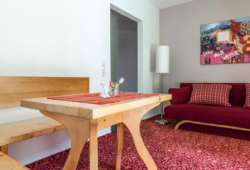 テラス付き1ベッドルームアパートメント, Landhotel Baumwipfel