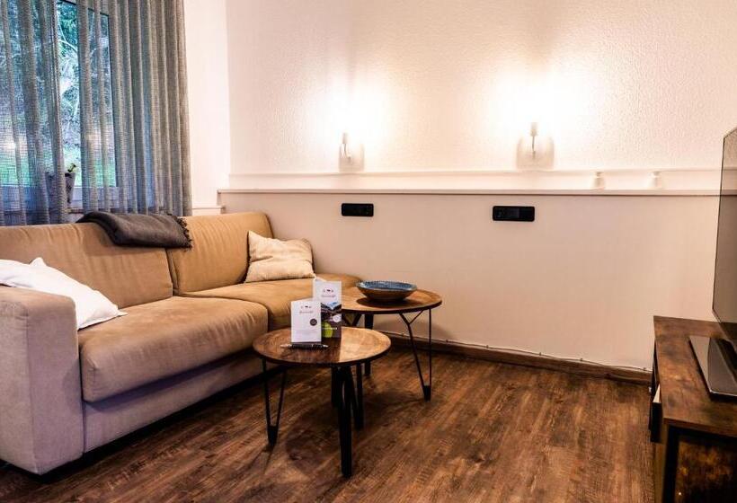Номер Стандарт с Террасой, Landhotel Baumwipfel