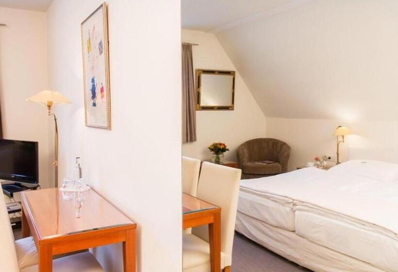 Номер Deluxe, Meyers Hotel Hittfeld