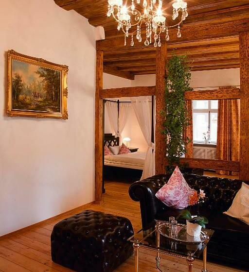 ジュニアスイート, Restaurant Dicker Mann Hotel Zum Blauen Krebs