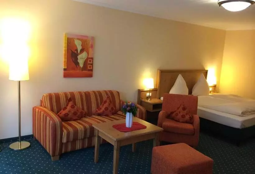 バルコニー付きスタンダードトリプルルーム, Pti Hotel Eichwald