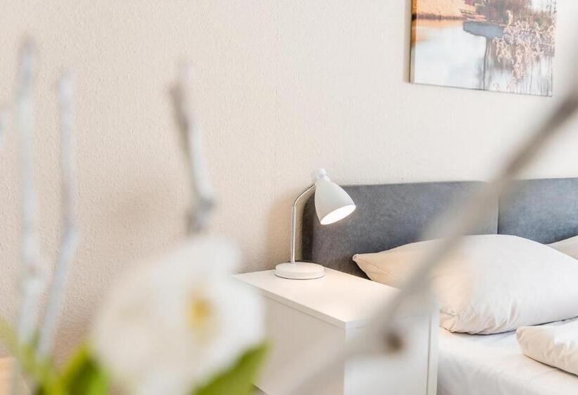 شقة غرفة واحدة, Schäfers Hotel, Self Check In, Cafe Am