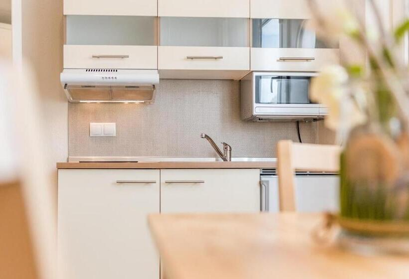 شقة غرفة واحدة, Schäfers Hotel, Self Check In, Cafe Am