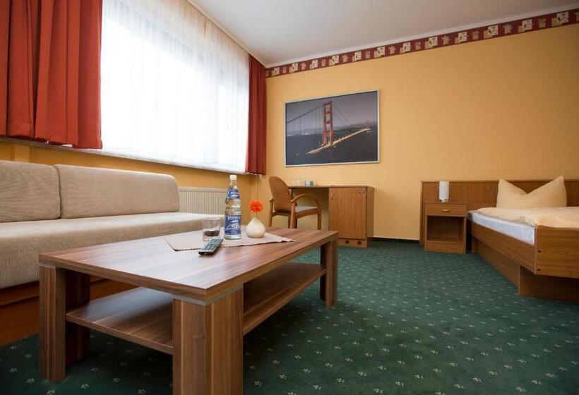 דירת משפחה, Westfalia