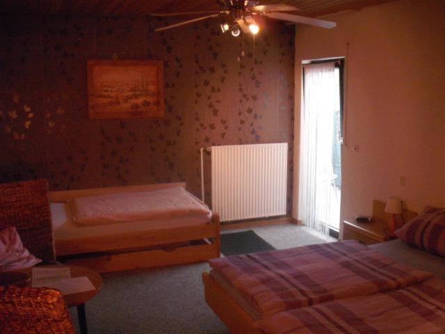 标准三人间, Pension Winzerhaus Haas Lenz Zell Mosel