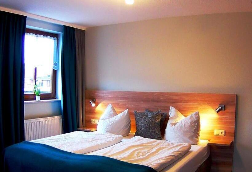 スタンダードルーム, Schlossgartenpassage