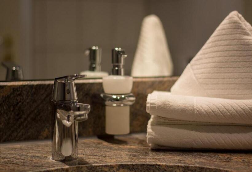 Студия Superior, Haus Gimken