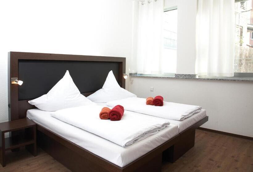 Номер Стандарт Трехместный, Hostel Köln