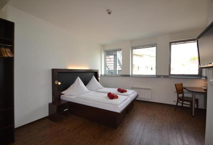 Четырехместный Номер Стандарт, Hostel Köln