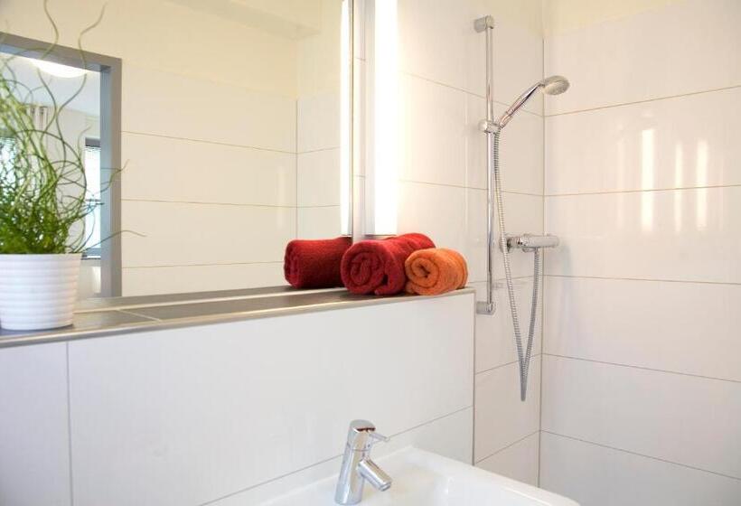 Четырехместный Номер Стандарт, Hostel Köln