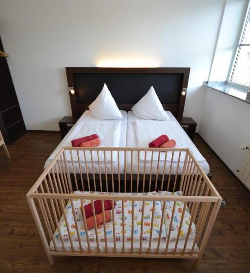 Семейный Номер, Hostel Köln