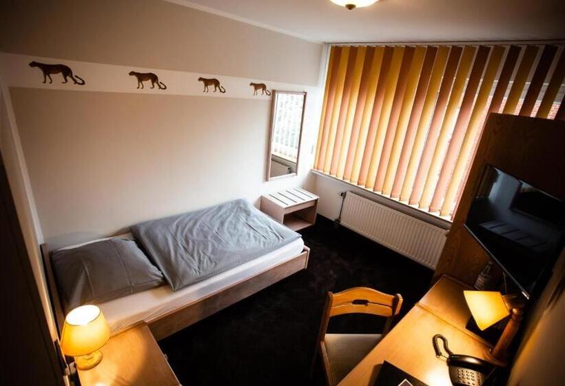 Номер Стандарт Индивидуальный, Am Sportpark