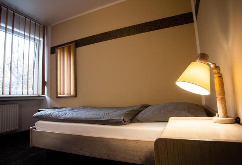 Номер Стандарт Индивидуальный, Am Sportpark