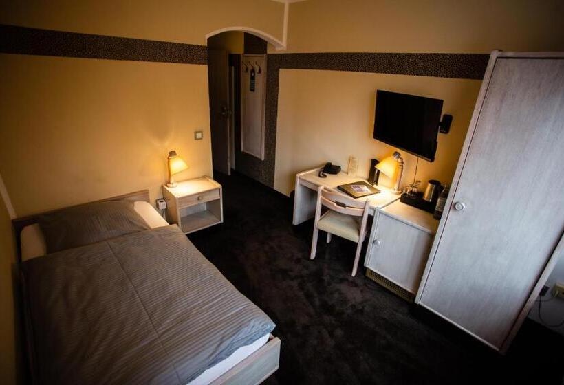 Номер Стандарт Индивидуальный, Am Sportpark