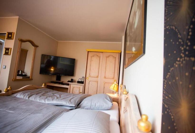 Номер бизнес-класса, Am Sportpark