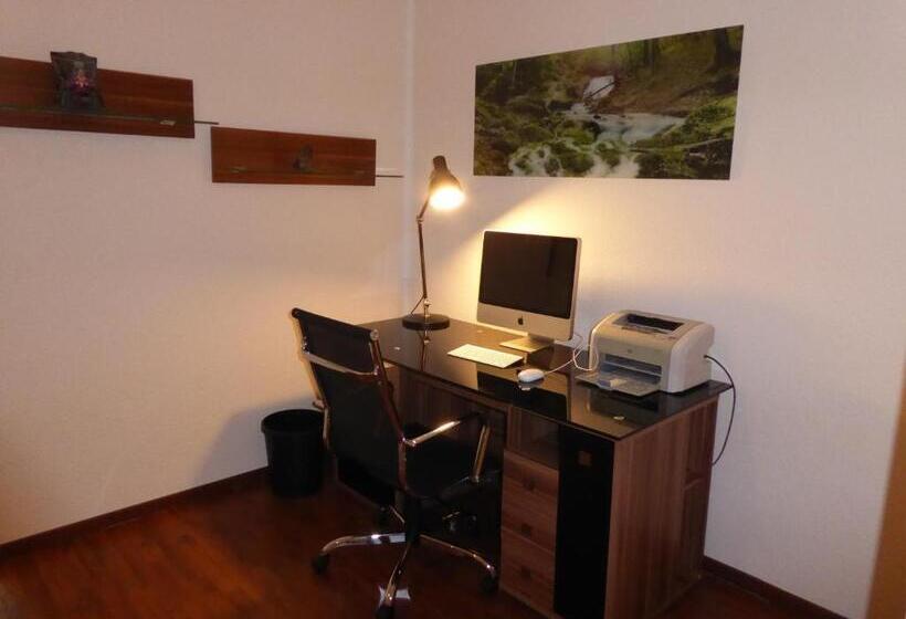 Апартаменты 2 Спальни, Am Sportpark