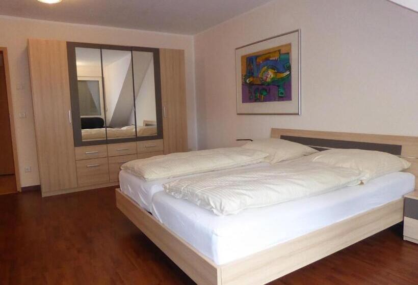 Апартаменты 2 Спальни, Am Sportpark