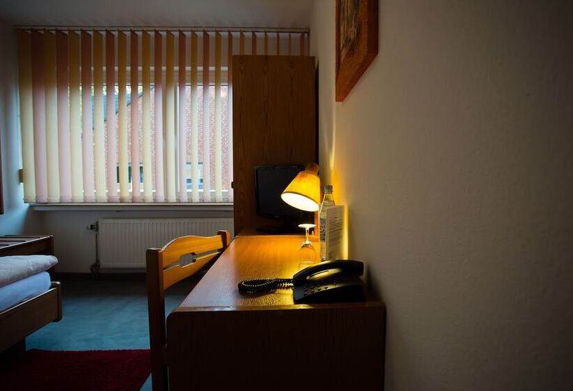 Номер Стандарт Индивидуальный, Am Sportpark