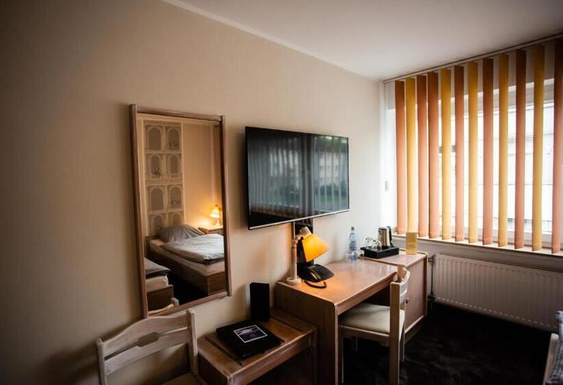 Номер Стандарт, Am Sportpark