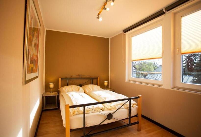 Апартаменты 2 Спальни, Am Sportpark