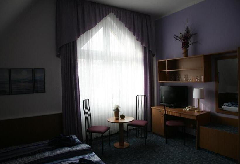 اتاق استاندارد, Am St. Georg