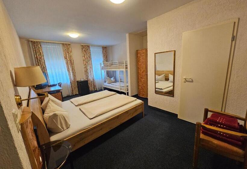 スタンダード４人部屋, City Faber