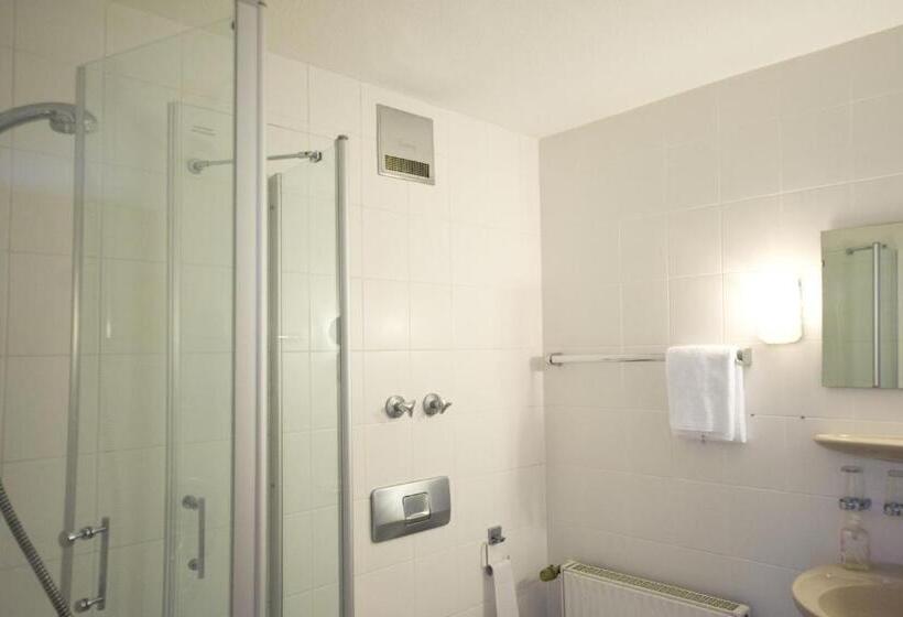 스탠다드 룸, Flora