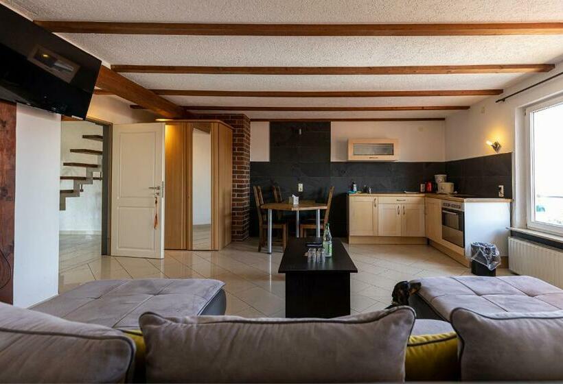 Люкс 2 Спальни, Garni Am Domplatz